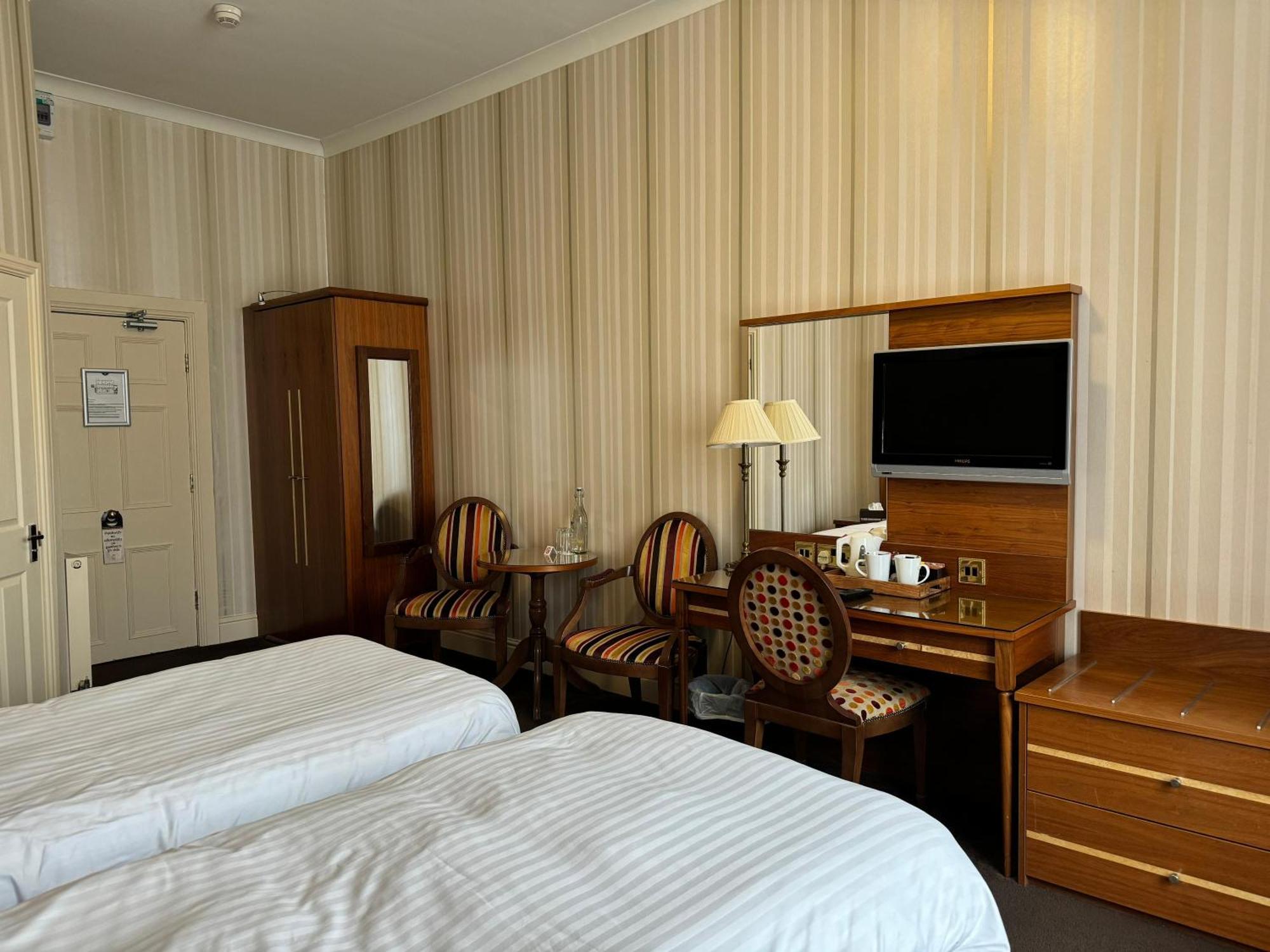 Tre-Ysgawen Hall & Spa لانْجيفْني المظهر الخارجي الصورة