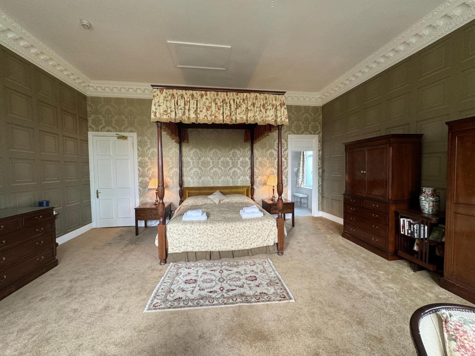 Tre-Ysgawen Hall & Spa لانْجيفْني المظهر الخارجي الصورة